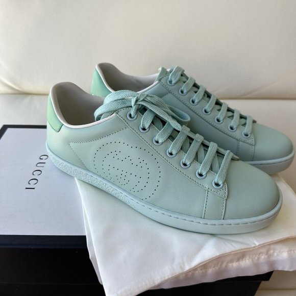 NEW Gucci #598527 Green Leather Sneakers, Women's Euro Size 35.5 Women's LOGO - Picture 1 of 8